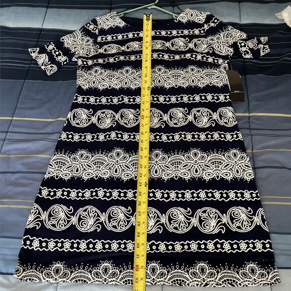 R&K Navy Blue & White Paisley Lace Print Dress Women’s Size 14 Short Sleeve NWT - Picture 11 of 15